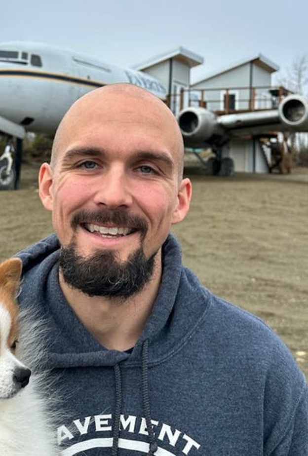 مدرب الطيران جون كوتويكي