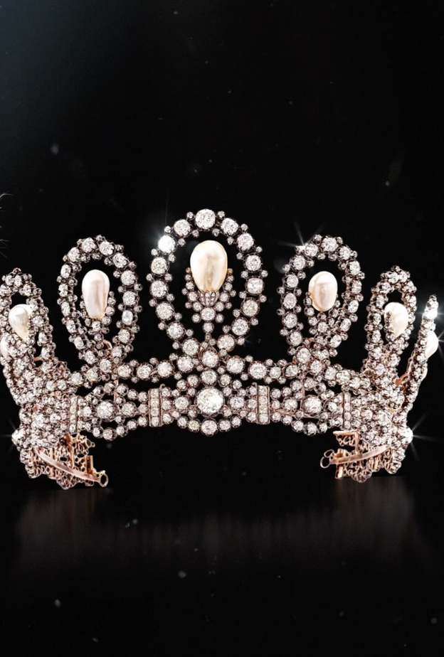 مزاد سوذبيز فيينا 1900 مجموعة إمبراطورية وملكية يعرض مجوهرات تاريخية استثنائية