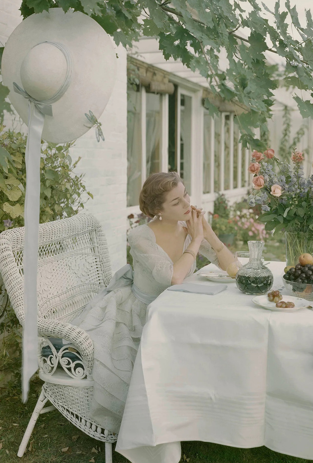 نصائح هامة عند الذهاب بمفردك لحضور حفل زفاف