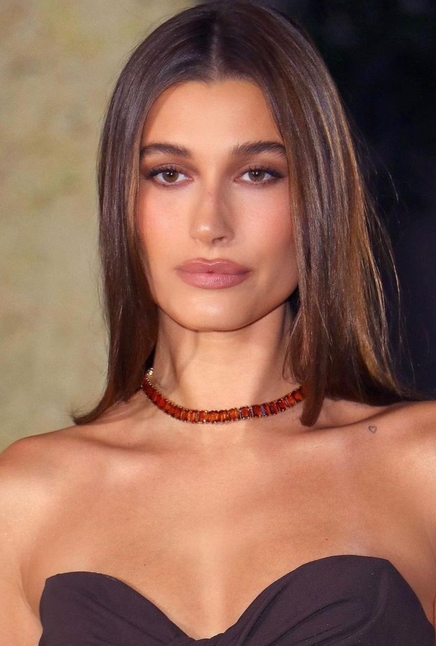 مكياج صورة جواز السفر تعلميه بخطوات سهلة من وحي هايلي بيبر