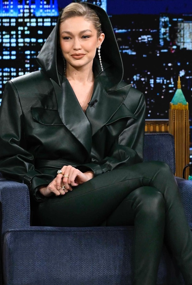 رجال مشاهير ارتبط اسمهم بالحياة العاطفية لـ جيجي حديد وبرادلي كوبر أحدثهم