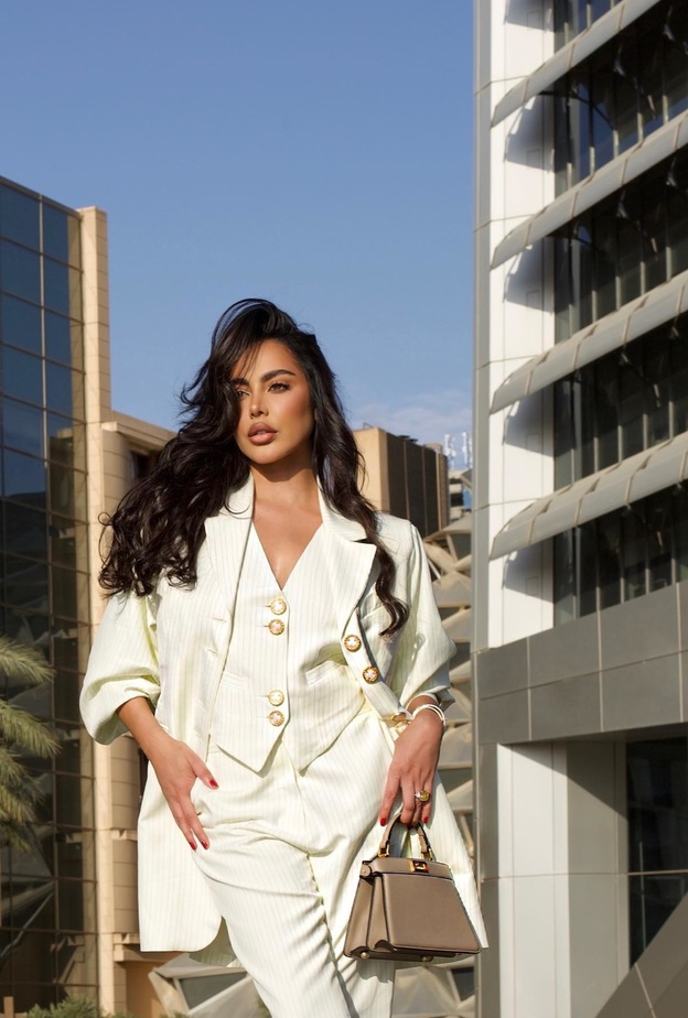 فاطمة المؤمن 