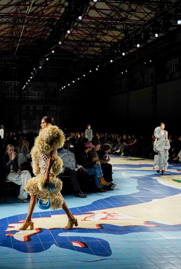 أبرز مجموعات أسبوع الموضة لموسم ربيــــع وصيف 2024