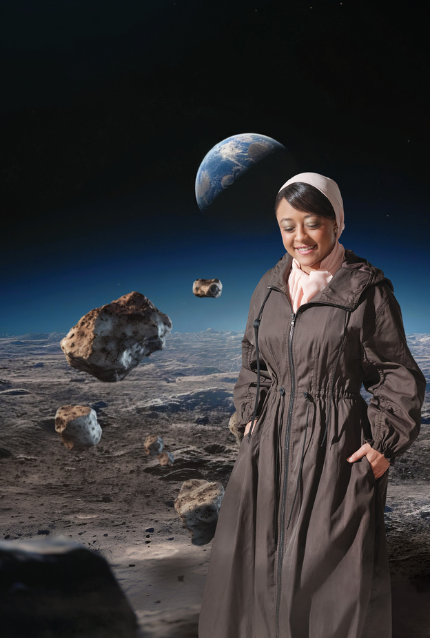 رائدة الفضاء ريانة البرناوي نجمة غلاف "هي": حملت إلى الفضاء أحلام وطموحات المرأة العربية 