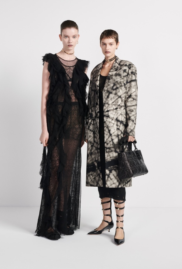 تصاميم Dior لموسم ربيع وصيف 2024