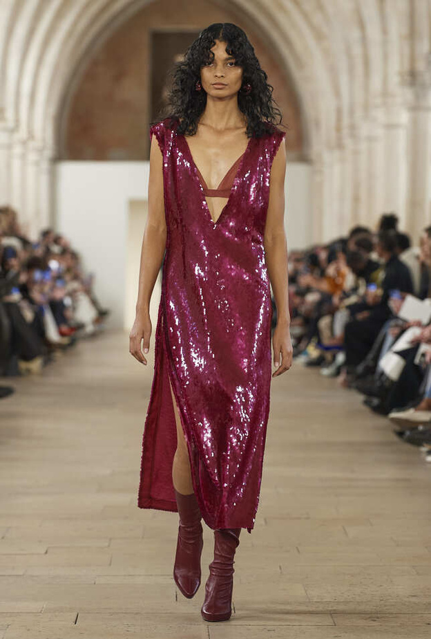 إطلالة من Lanvin