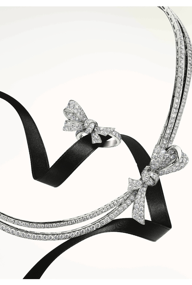 شاهدي Tilda's Bow أناقة غراف المميزة