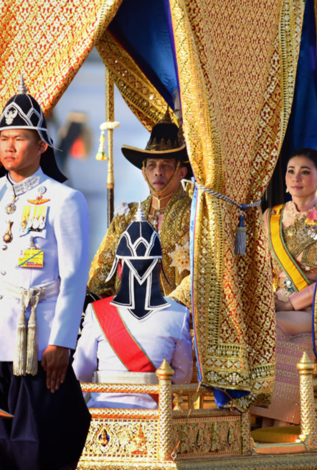 تطور جديد يبعد وريثا لعرش تايلاند من وراثة العرش إلى الأبد