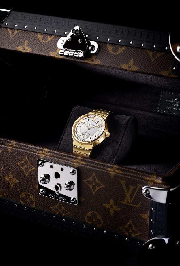  إليك أحدث ساعات يد نسائية من أشهر دور المجوهرات العالمية