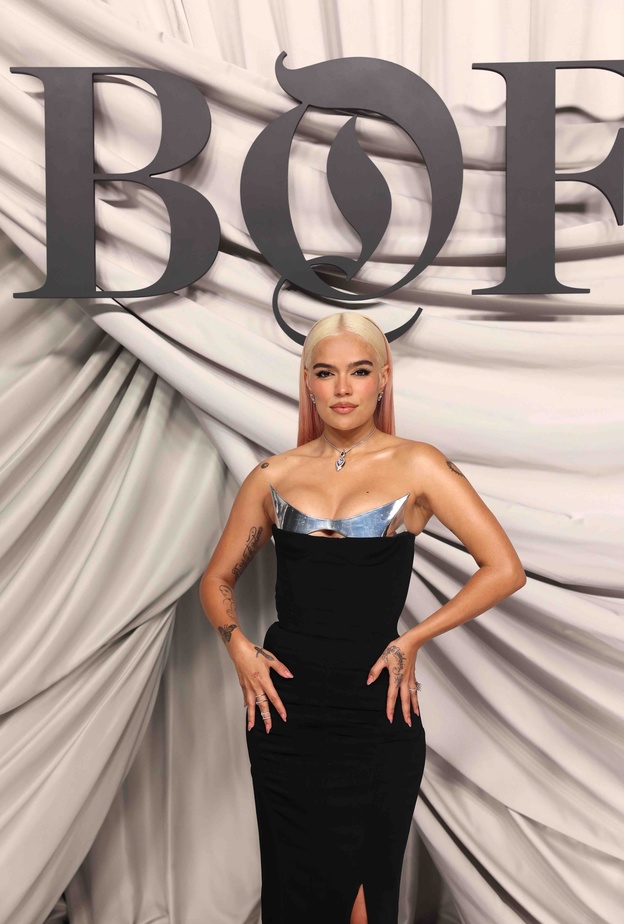 ماذا ارتدت نجمات العالم من تصاميم مجوهرات في الأسبوع الأول من شهر أكتوبر