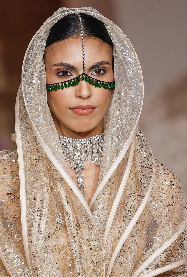 فساتين زفاف انستقرام@timaabid.sa