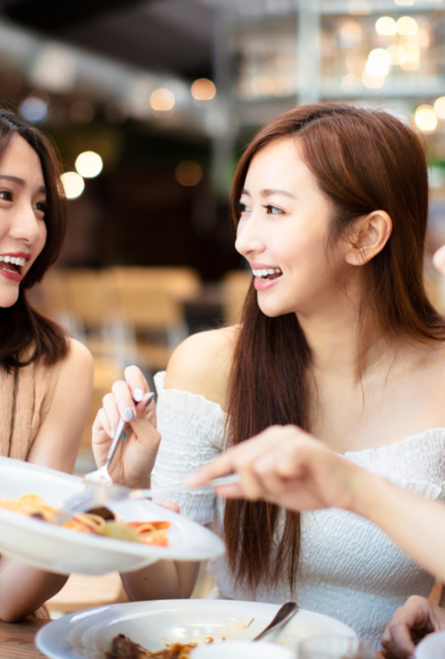 أكلات عالمية تستحق تجربتها خلال عطلة نهاية الأسبوع الحالية