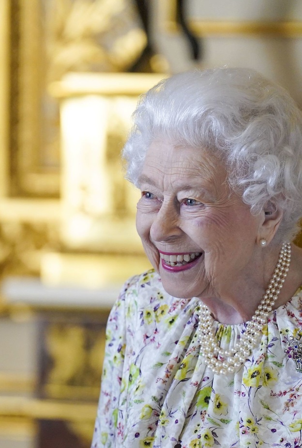 دفنت فيها الملكة إليزابيث الثانية Queen Elizabeth II بجانب والديها