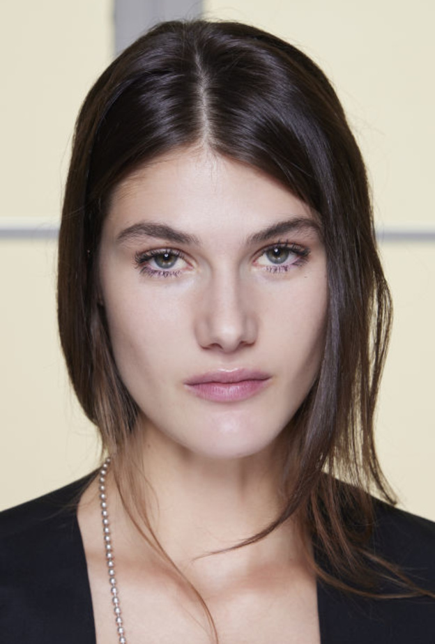 رؤية جمالية حول كيفية حماية حجم الشفاه من علامات الشيخوخة بطرق فعّالة وطبيعية