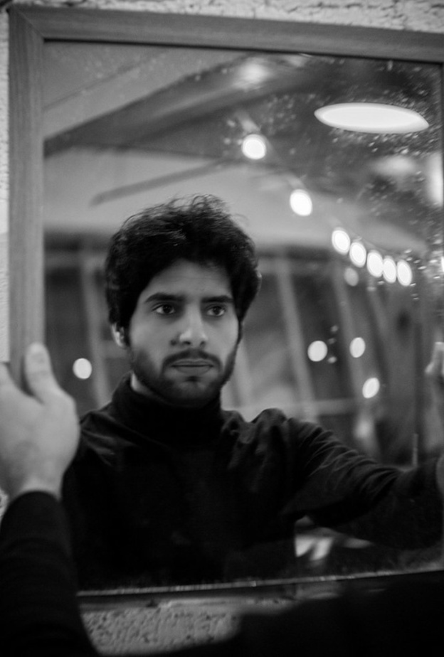 منحوتة فنية تدمج الطبيعة والتكنولوجيا.. بأنامل الفنان "عبيد الصافي" تحصد جائزة إثراء بالتعاون مع فنون العلا