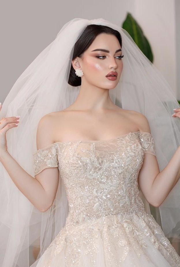 من تسريحات العرايس من خبيره تصفيف الشعر السعودية بشاير العمري