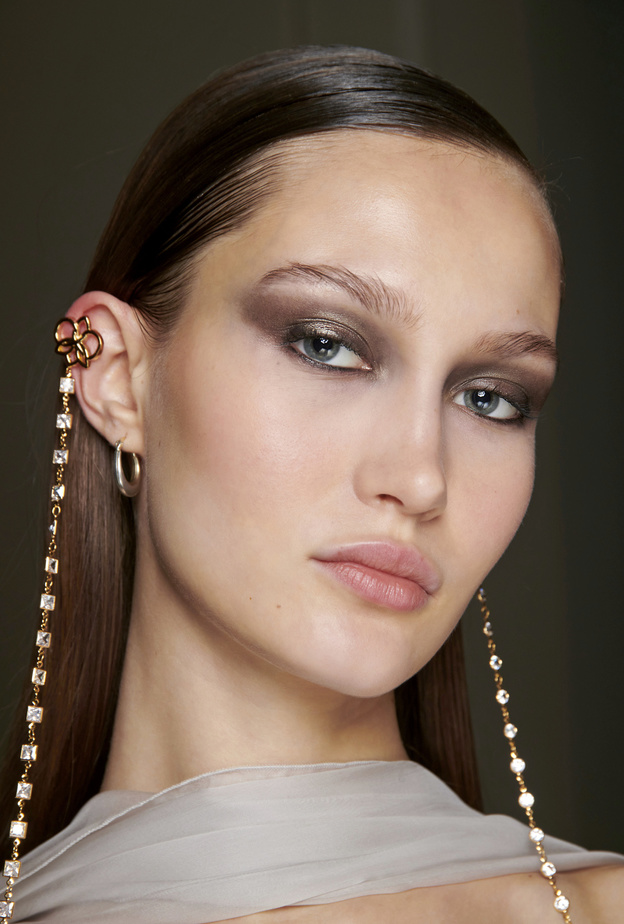 جدّدي جمالك بطريقة واعية ومستدامة مع خياراتنا لك من أحدث المستحضرات