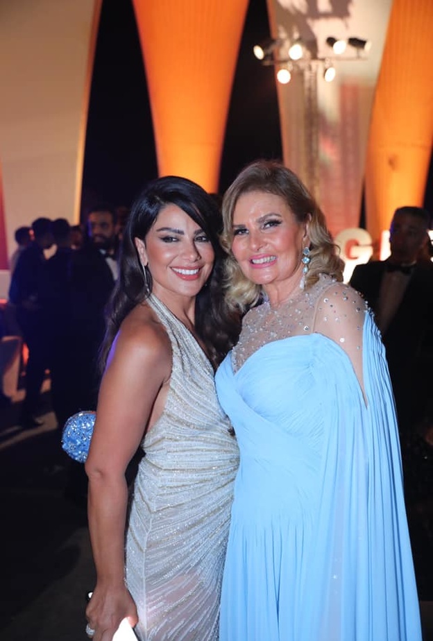 يسرا وصبا مبارك