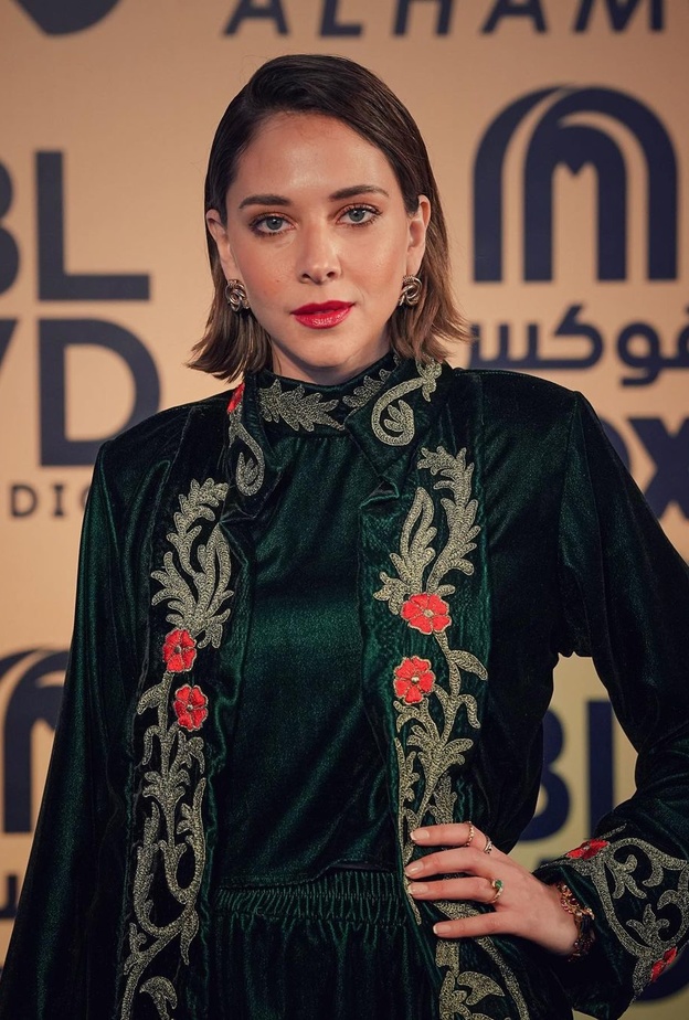 فاطمة البنوي