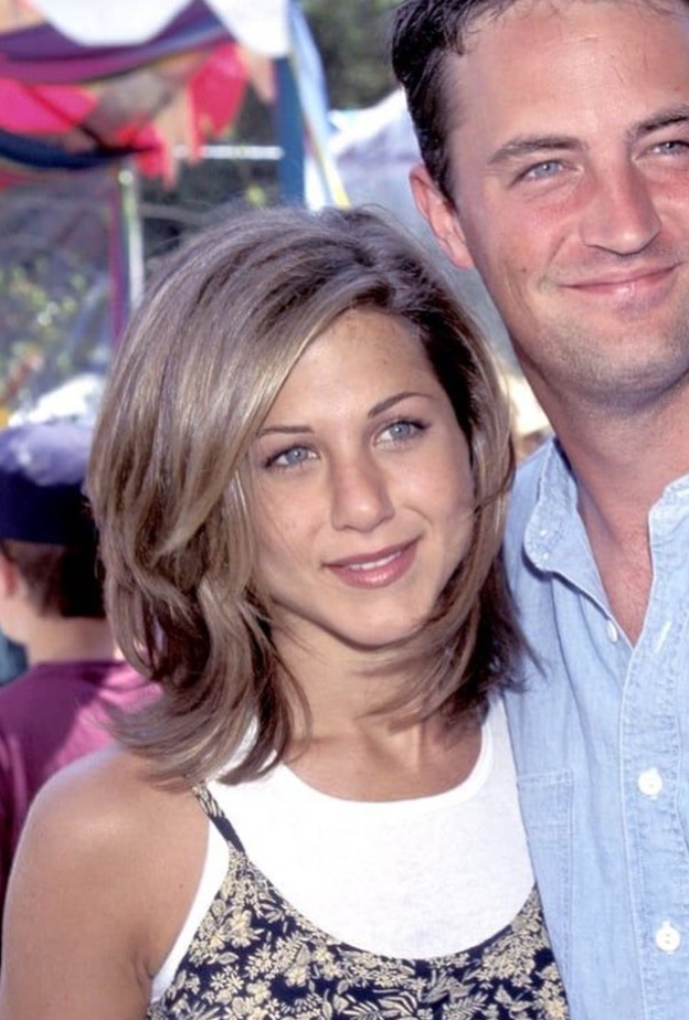 ماثيو بيري وجينيفر أنستون