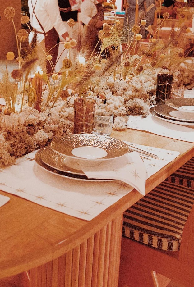 مطعم "سموير" في الدرعية يتيح لزواره رحلة استثنائية لمشاهدة أبرز المنتجات الفريدة والمصنوعة يدويا من منصة Manse