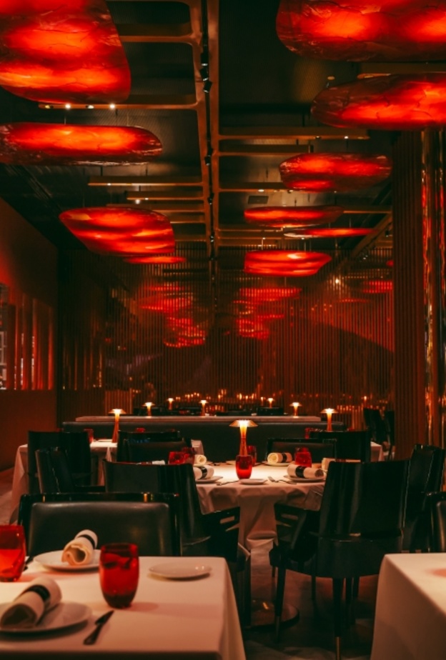 احتفلوا بموسم الأعياد وسط أرقى الأجواء في مطعم L'ATELIER Robuchon