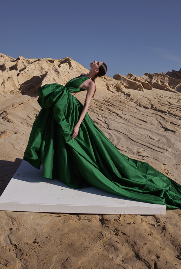 النهج المستدام في عالم الموضة... مصممون يحولون دوافعهم الأخلاقية إلى إجراءات وتقنيات في صناعة الأزياء