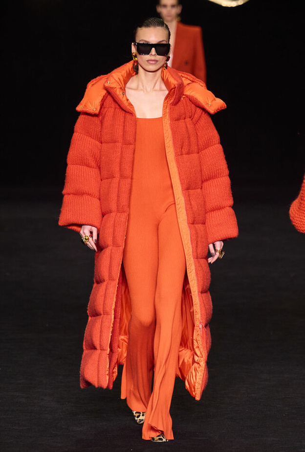 إطلالة من Luisa Spagnoli 