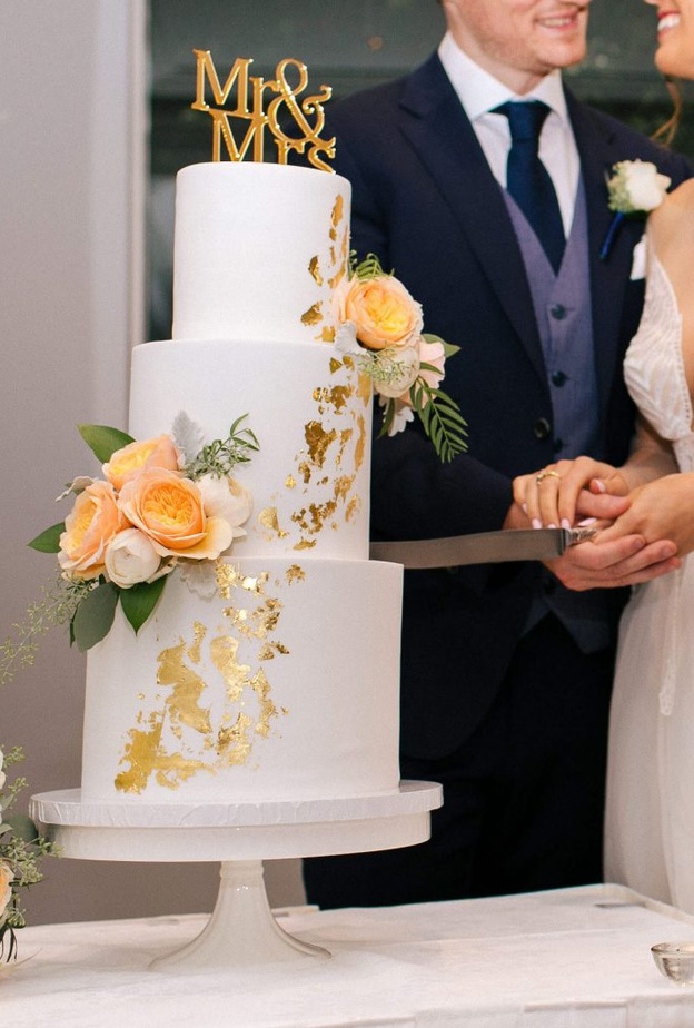 كعكة الخطوبة تعكس قصة حبكما فلا تفرطي باختيار الشكل المناسب لها!