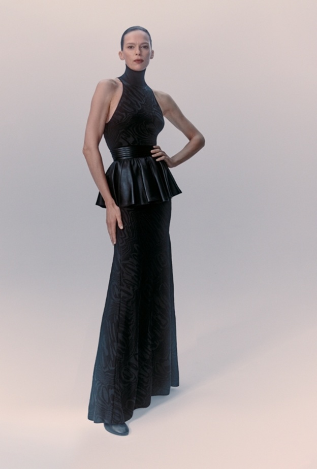 أناقة تامة في قطع حصرية من  Alaïa Archetypes على Mytheresa 