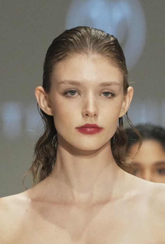 ماذا تعرفين عن عملية "تطهير البشرة" وكيف تتجنّبينها وتعالجينها