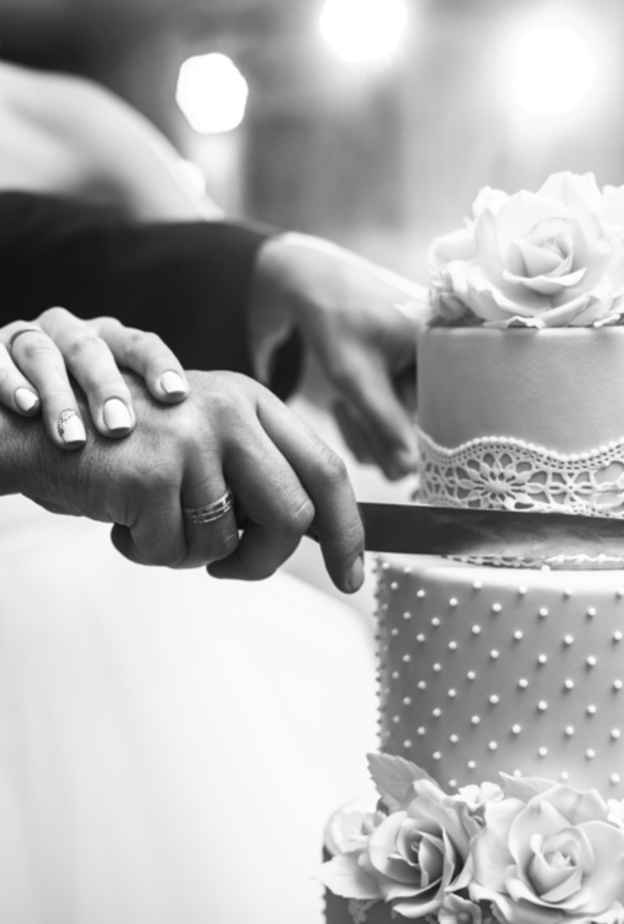 كيكة زفافك في شتاء 2023 مميزة مع هذه الأفكار والصيحات!