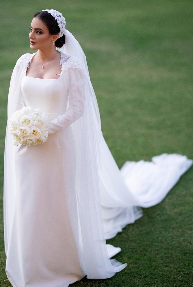 المذيعة السعودية دانية الشافعي في حفل زفافها مؤخرا