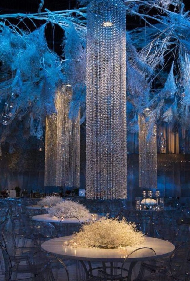 يشكل اللون الأزرق الجليدي وموسم الشتاء ثنائياً رائعاً