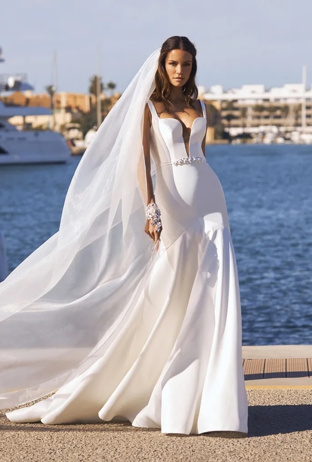 فساتين زفاف صديقة للبيئة@pronovias