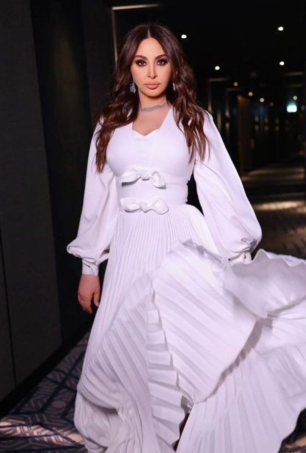 الفنانة اليسا قدمت اغنية خاصة بمناسبة زفاف الأميرة ايمان