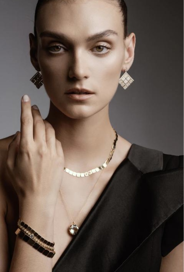 أساور ناعمة من الذهب من إليانا ماكري Ileana Makri 