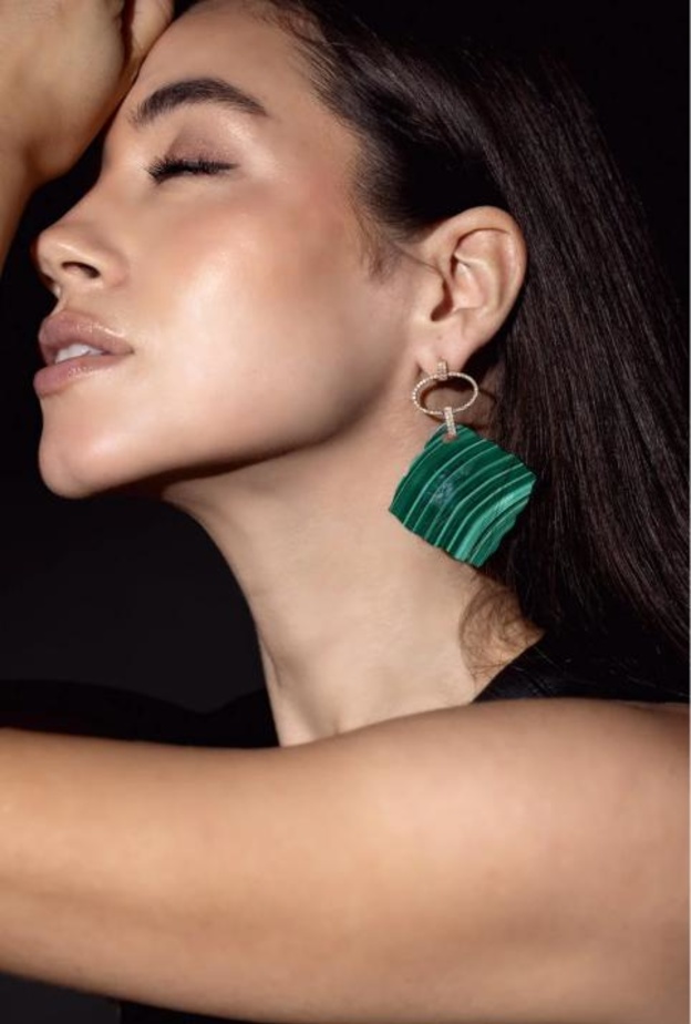 أحجار كريمة تليق بالمرأة التي تعشق المغامرة