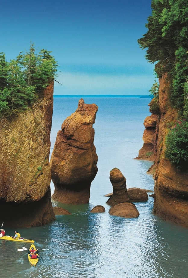 أقواس صخور هوبويل Hopewell Rocks، كندا