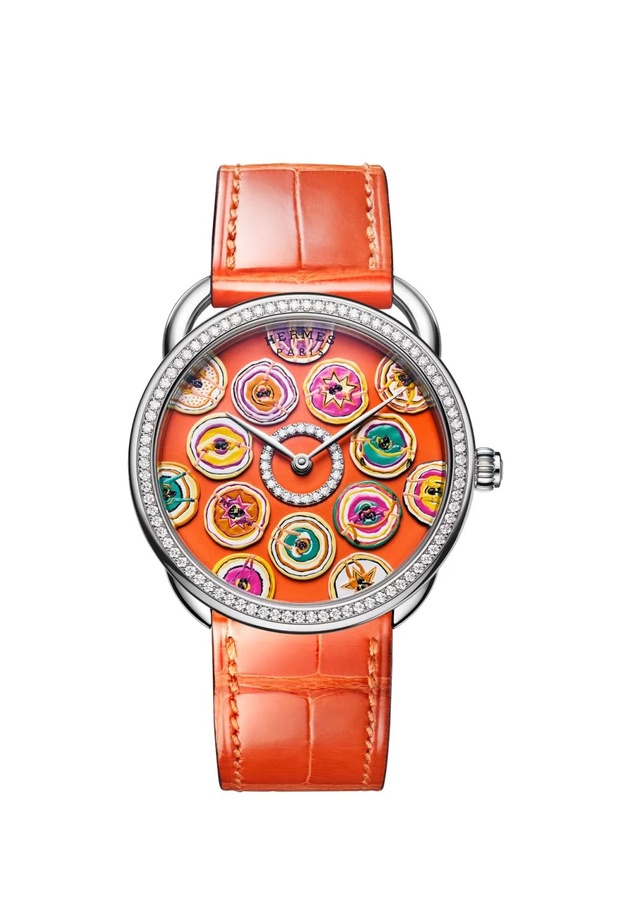 أناقة ابداعية خالدة مع ساعة Arceau Belles du Mexique من هيرميس