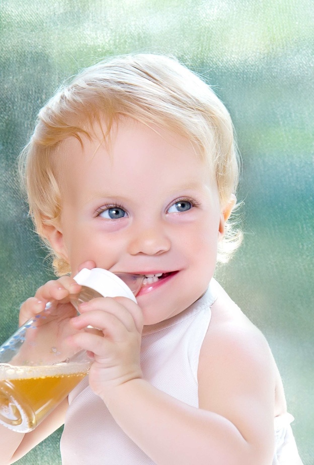 اليانسون من أهم السوائل المفيدة للأطفال الرضع يعالج المغص ويساعدهم على النوم