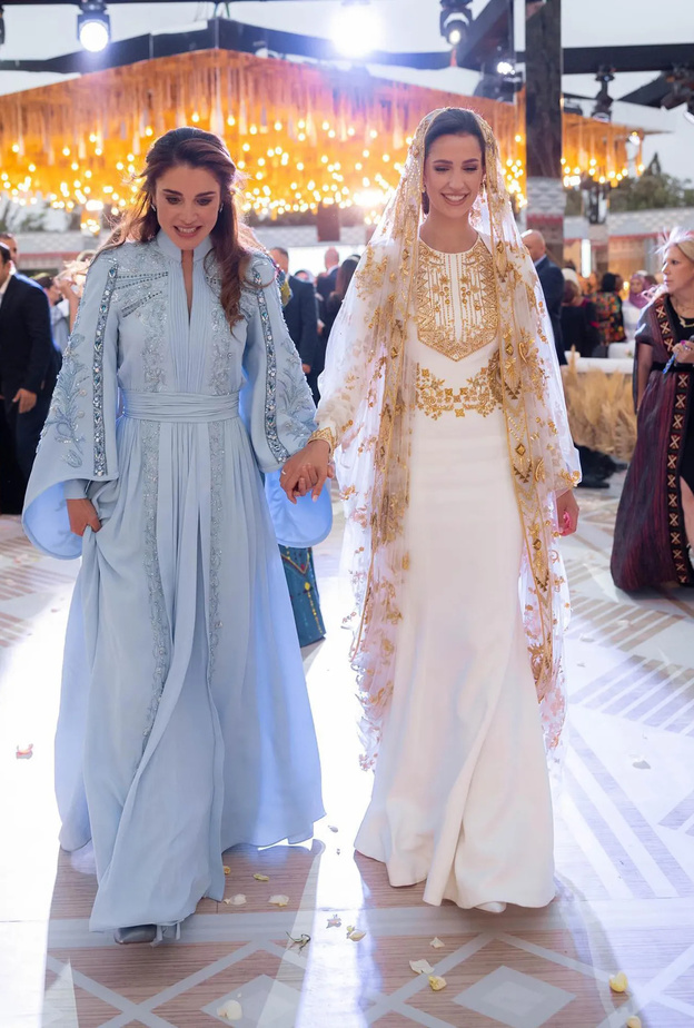 بكاء الأميرة رجوة بسبب كلمة الملكة رانيا ملكة الأردن Queen Rania of Jordan