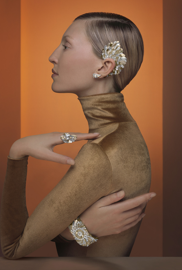 تستكشف مجوهرات Metaphoria by Piaget فكرة تغير الفصول في الطبيعة