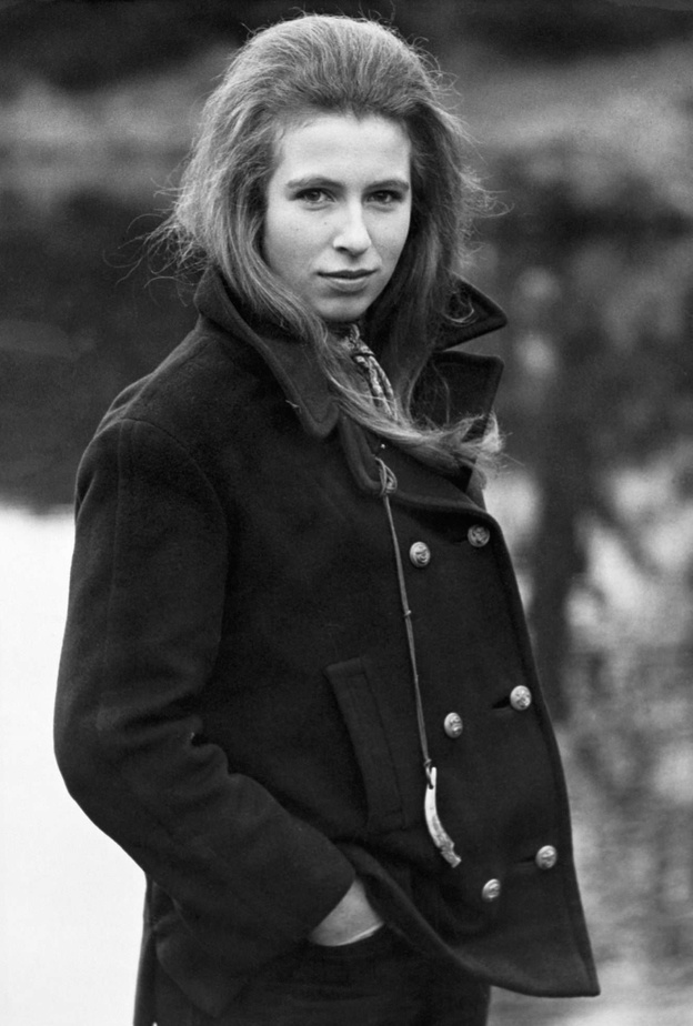 تعشق حياة الفروسية..لمحة عن حياة الأميرة آن الأخت الوحيدة للملك تشارلز