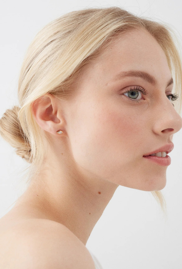 أجمل موديلات أقراط ناعمة لأناقتك اليومية في 2024