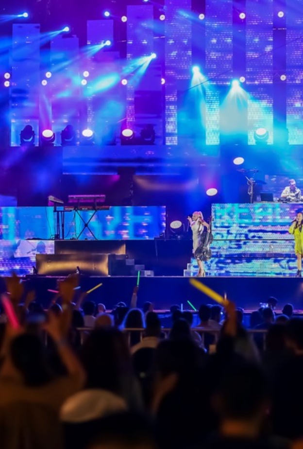 مهرجان دبي للتسوق يحتفل بالعام الجديد.. حفلات حية لنجوم الموسيقي العالمية