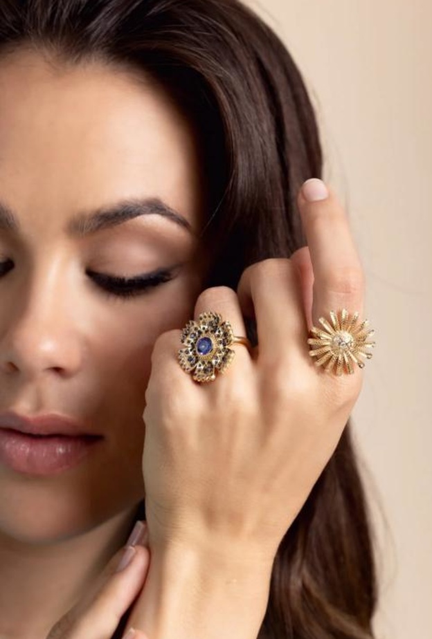 خاتم على شكل عباد الشمس من هارويل غودفري Harwell Godfrey 