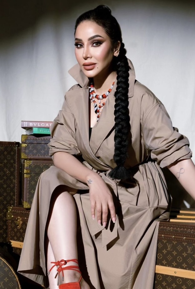 نجمات العرب بأجمل تصاميم مجوهرات مرصعة باللؤلؤ