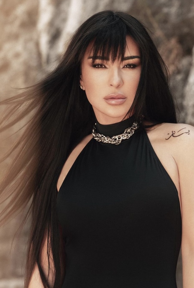 هذه هي أبرز قطع مجوهرات تألقت بها النجمة ماغي بو غصن خلال عام 2023