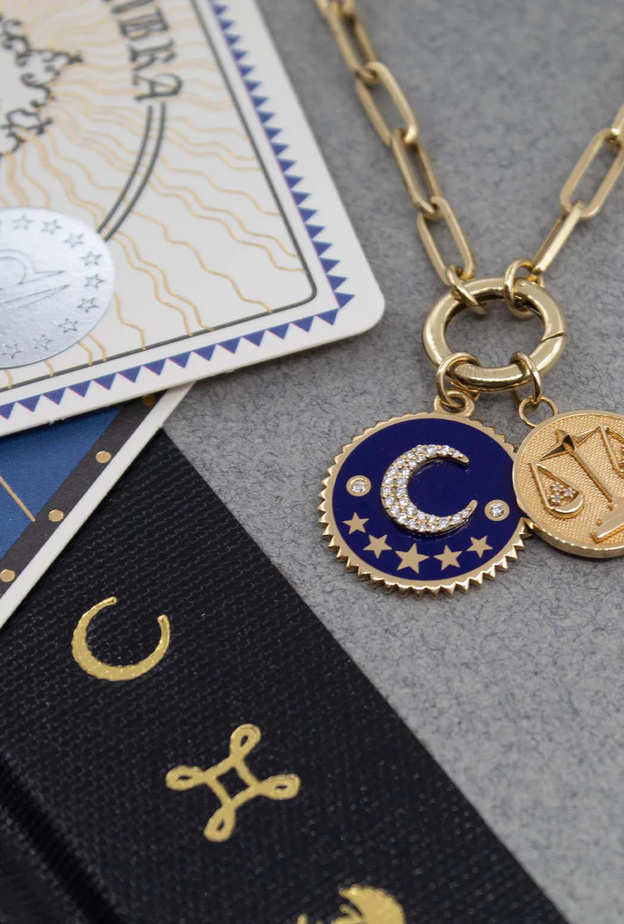 مجوهرات برج الميزان تعكس شخصية الميزان المتناغمة